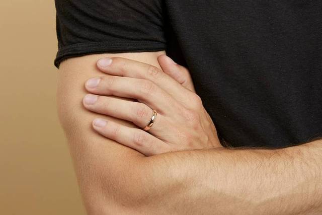 Men's Gold Wedding Bands
