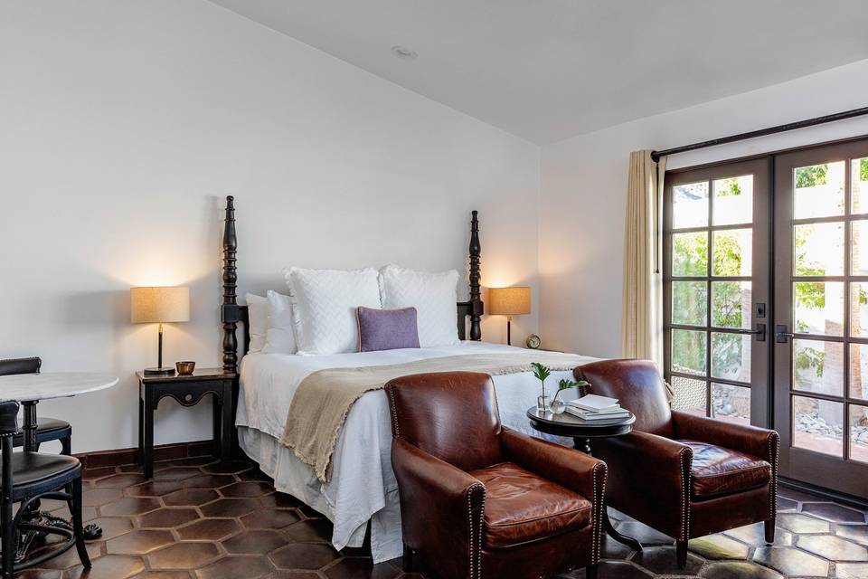 Luxurious guestroom
