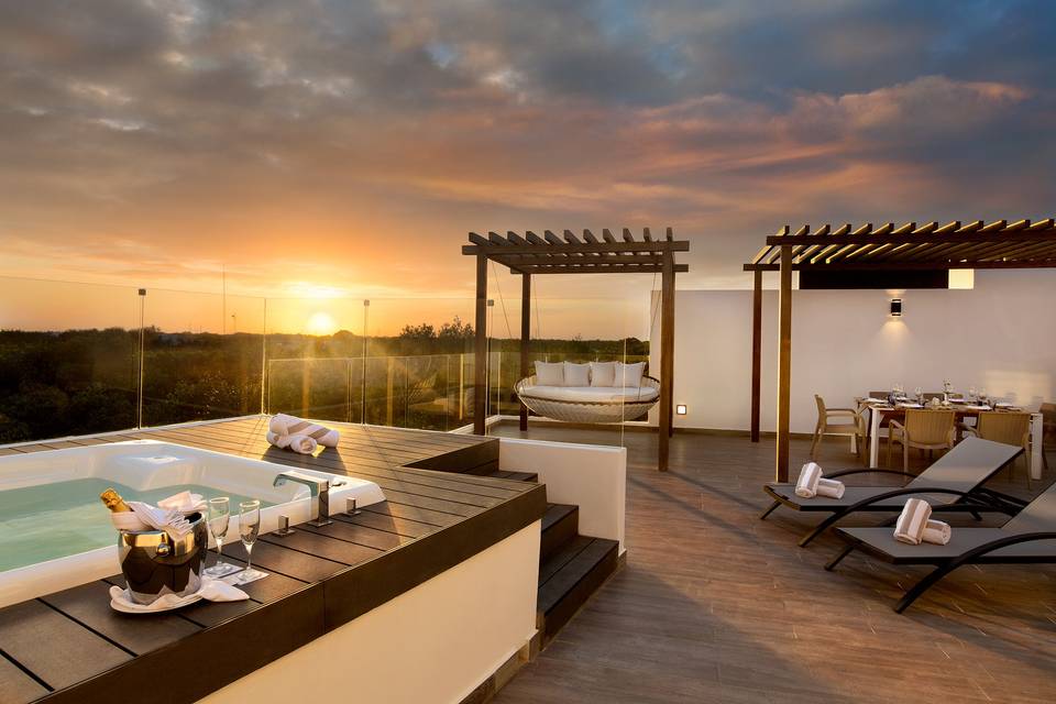 Penthouse - The Fives Beach