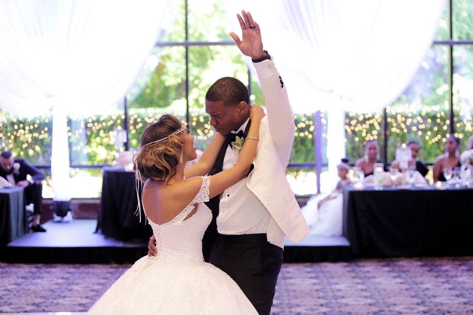 Bride and Groom First Dance