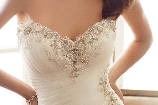 Coco's clearance bridal boutique