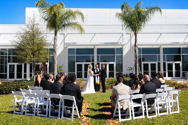 An example of just one of the outdoor ceremony locations available.