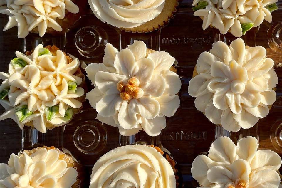 Bridal shower cupcakes