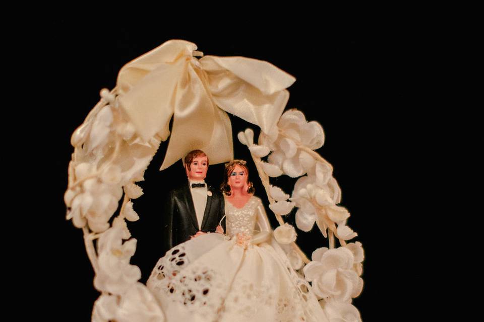 Vintage cake topper