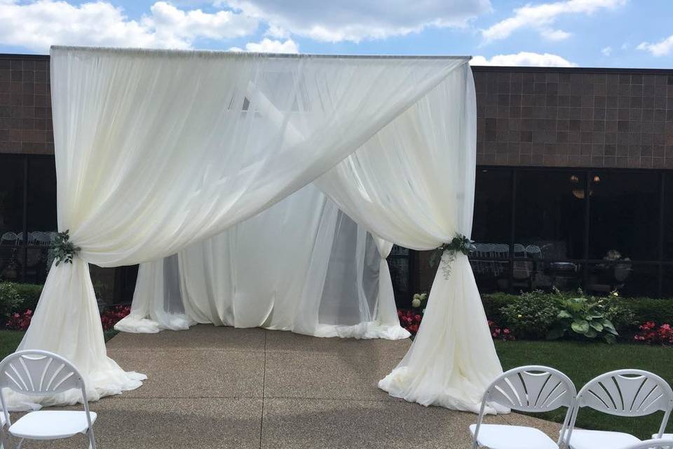 Outdoor ceremony space