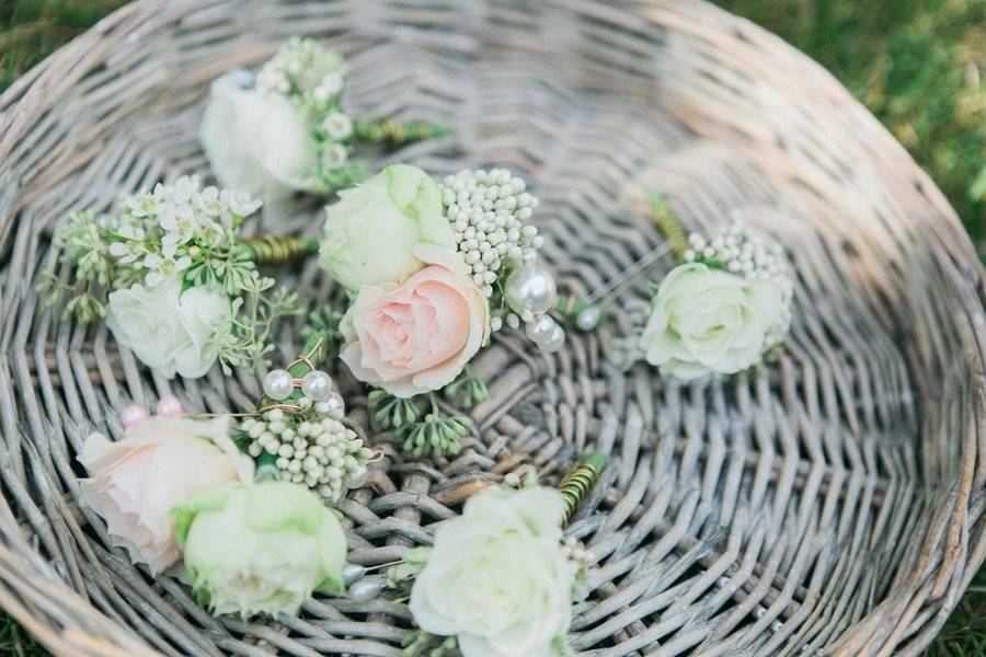 Elegant Corsage romantic