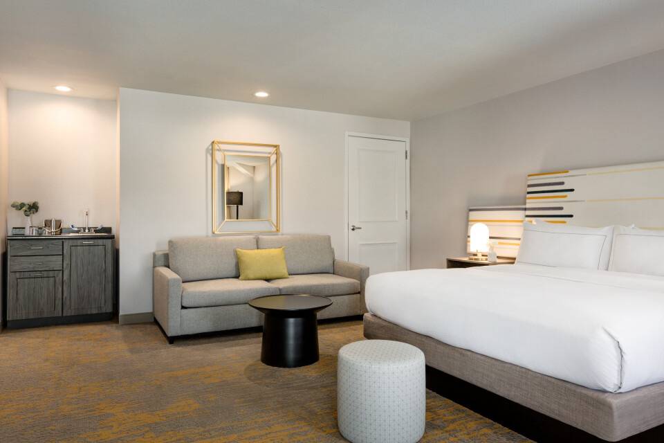 King Jr Suite