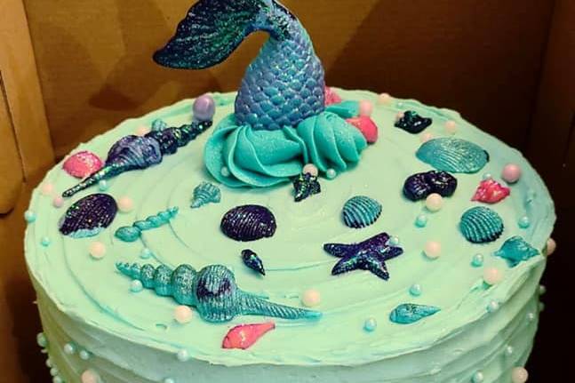 Mermaid funfetti cake