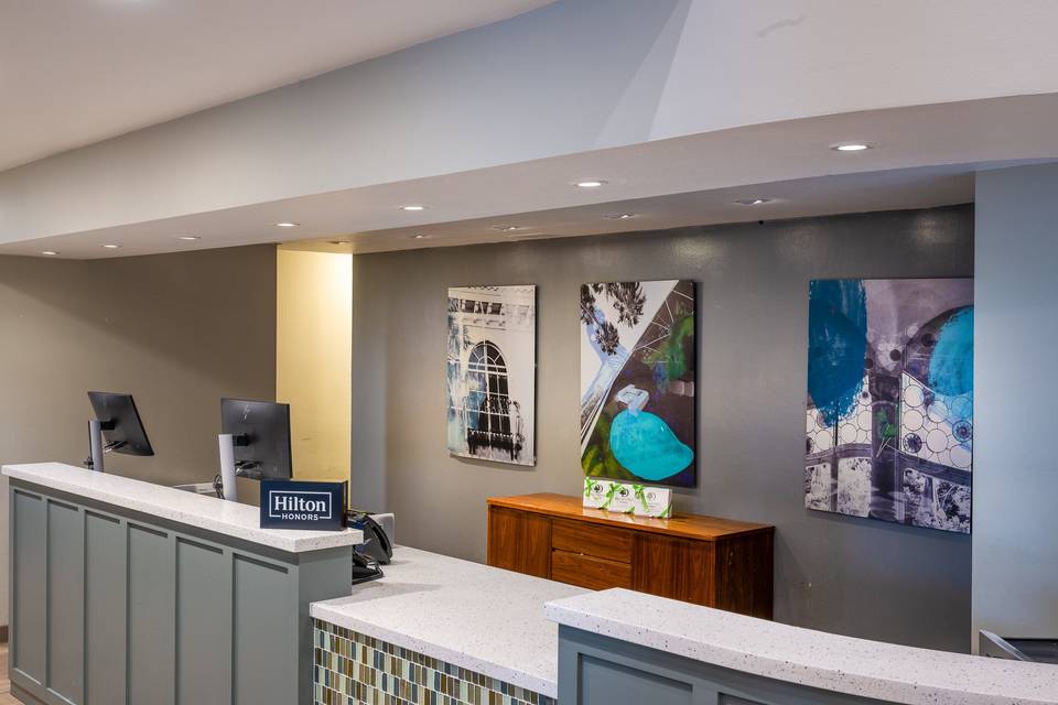 Check-in Lobby Desk