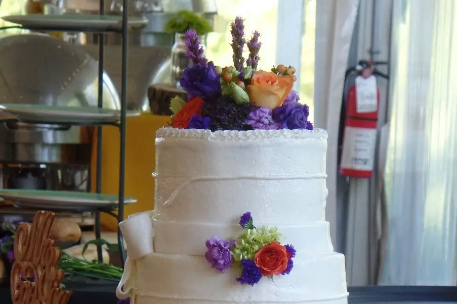 Papa's Cupcakes - Wedding Cake - Perkasie, PA - WeddingWire