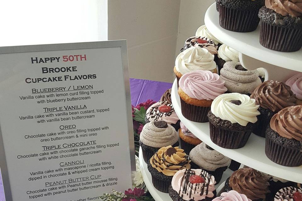 Papa's Cupcakes - Wedding Cake - Perkasie, PA - WeddingWire