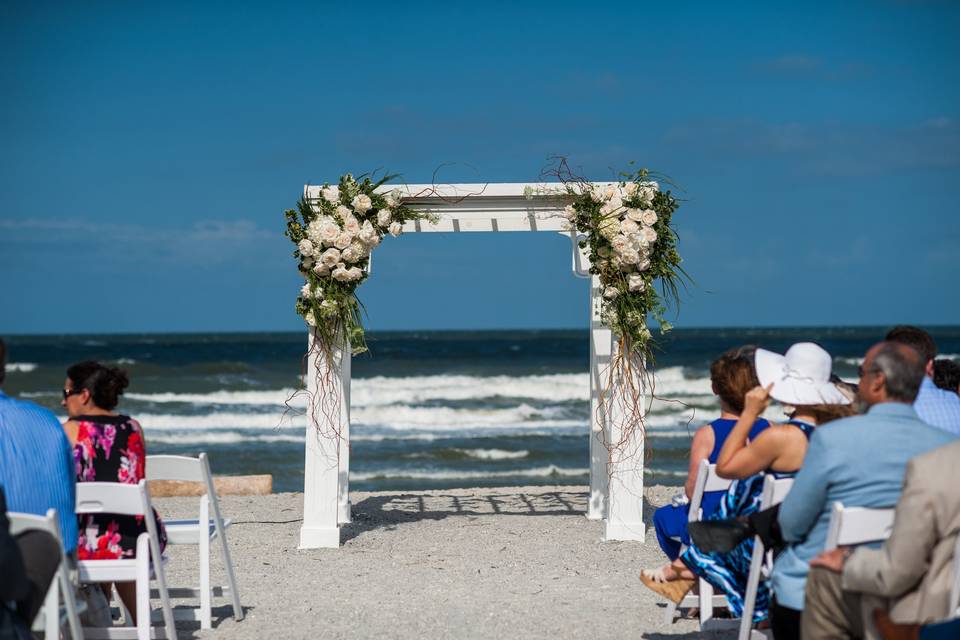 Artistic Florist - Amelia Island Wedding Flowers