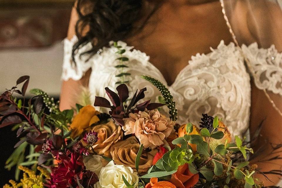 Fall bridal bouquet