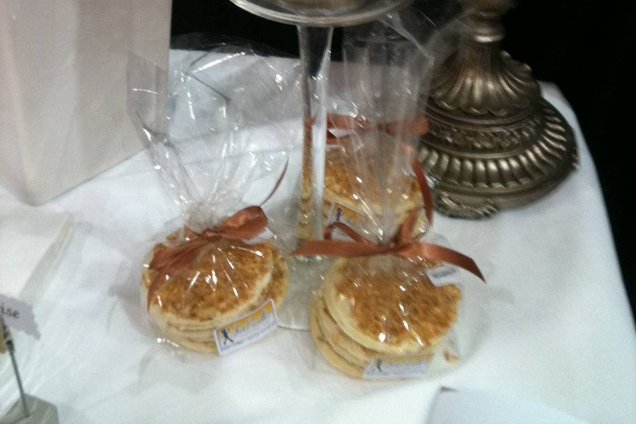 Macaroon - topped with toasted coconut!