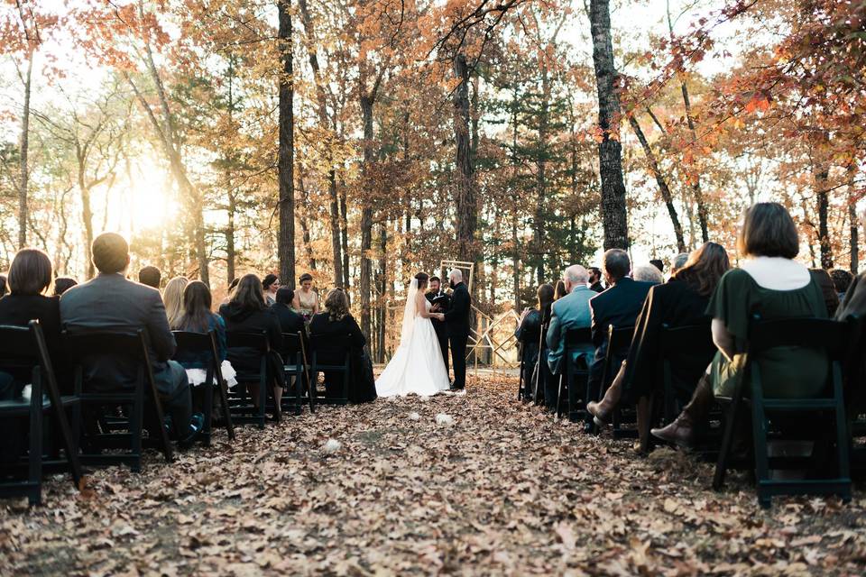Cedar Forest Lodge Wedding and Reception.Photo: Chad Erickson Photography
