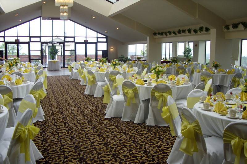 Yellow reception decor