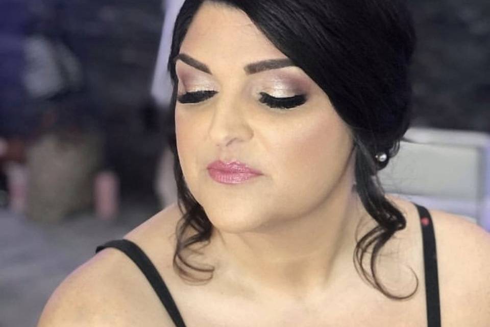 Soft glam makeup