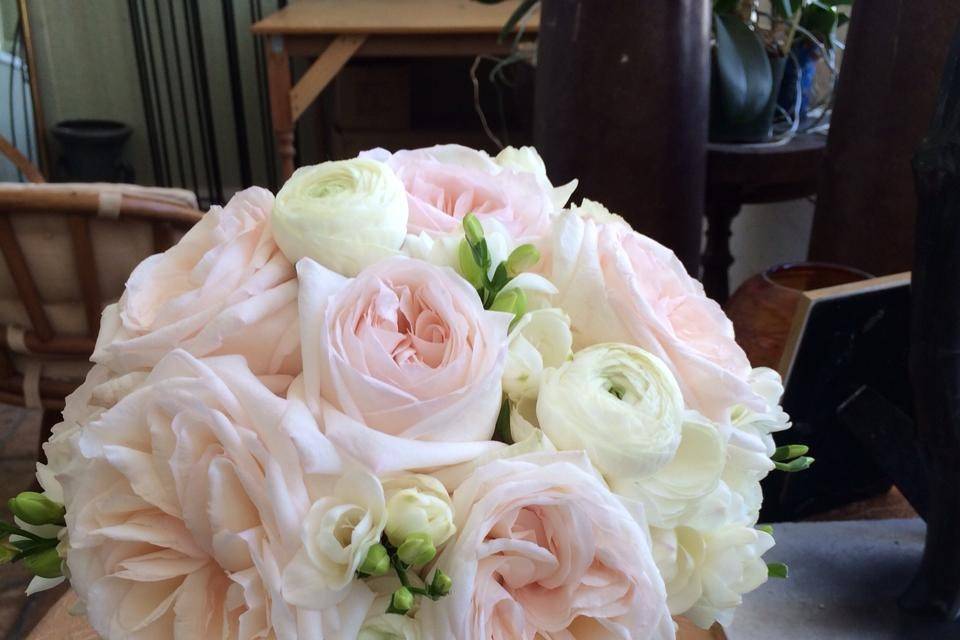 Pink and white bouquet