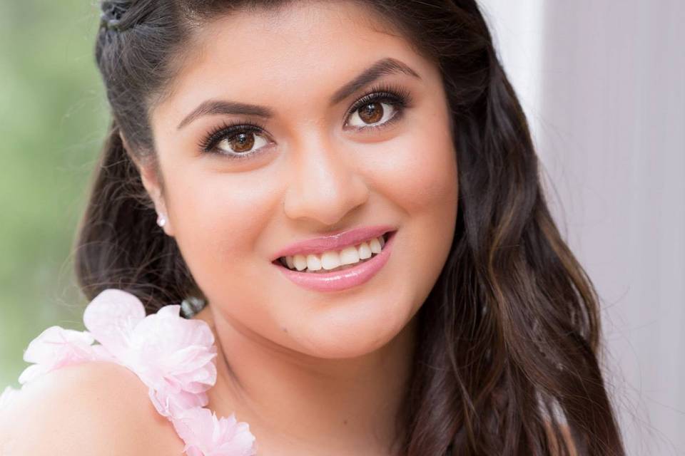 Lan Bridal Hair & Makeup Artist