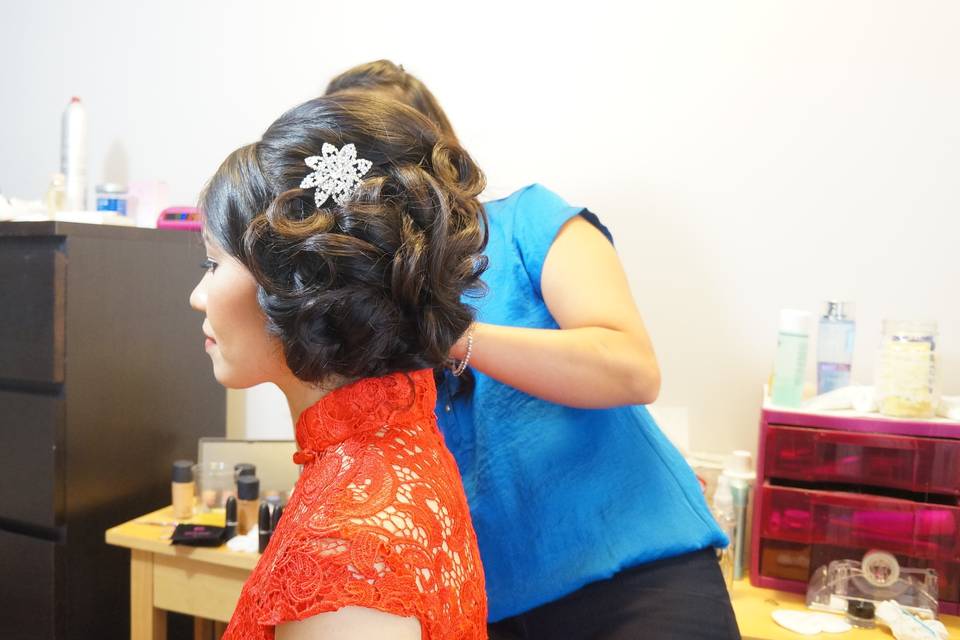 Lan Bridal Hair & Makeup Artist