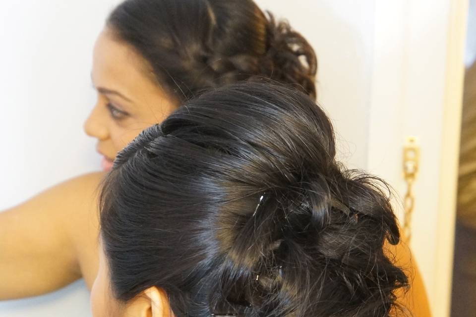 Lan Bridal Hair & Makeup Artist
