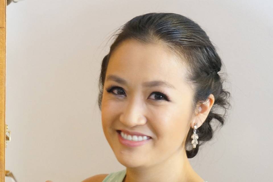 Lan Bridal Hair & Makeup Artist