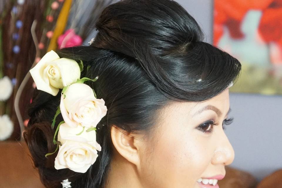 Lan Bridal Hair & Makeup Artist