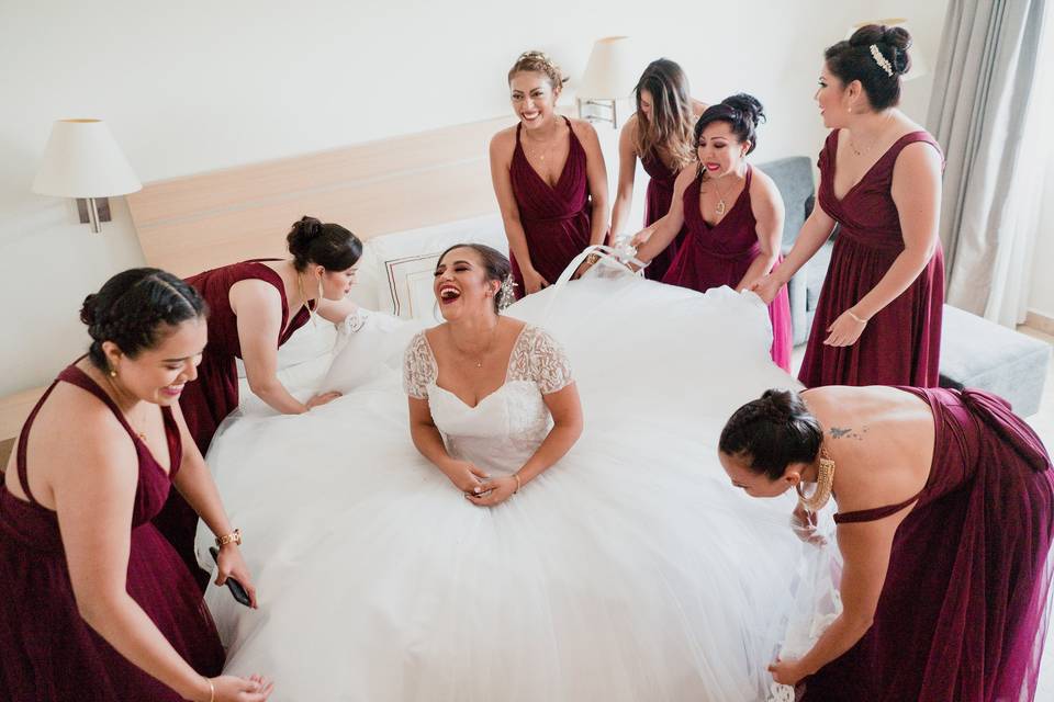 Bride and bridesmaids