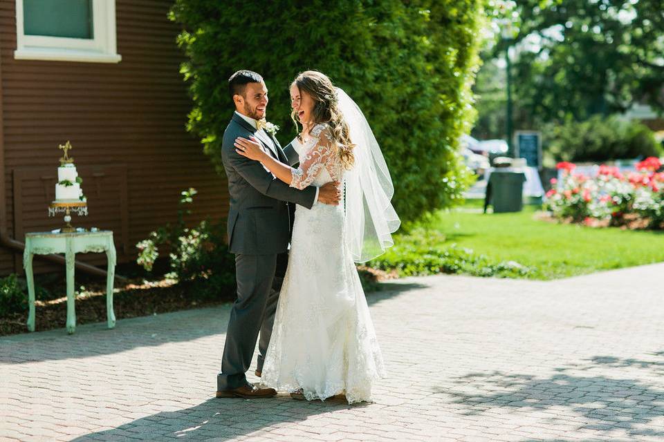 Newlyweds dancing