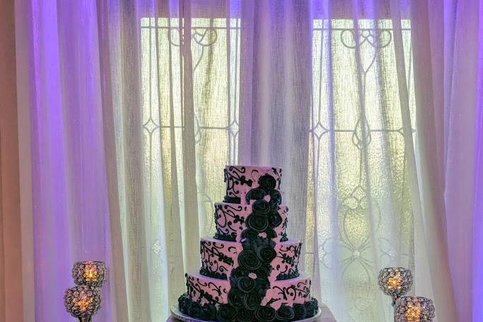 Cake table