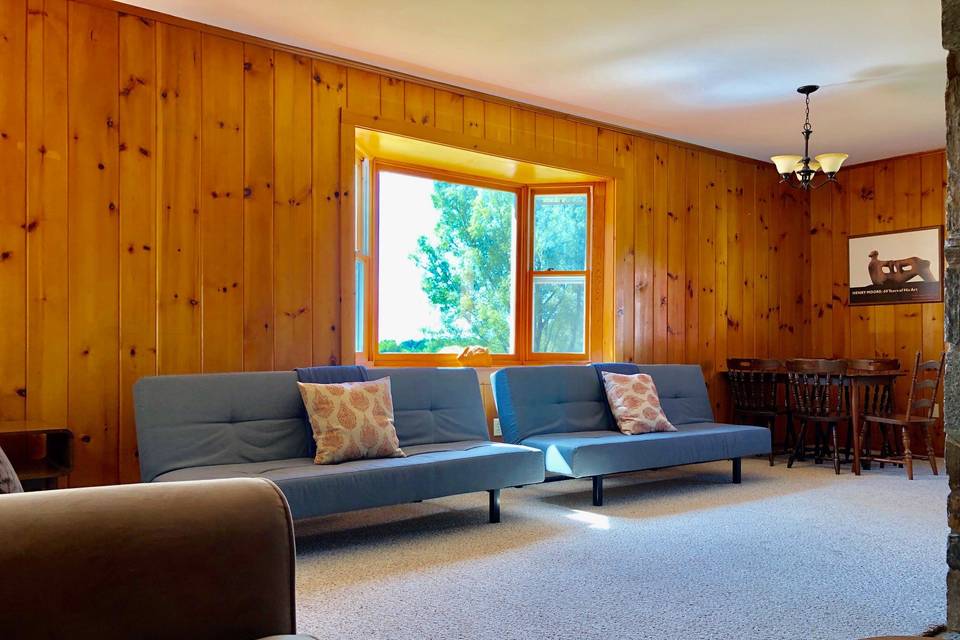 Cottage: Living room
