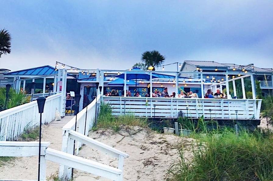 The Deck Beachbar and Kitchen - Restaurant Weddings - Tybee Island, GA ...