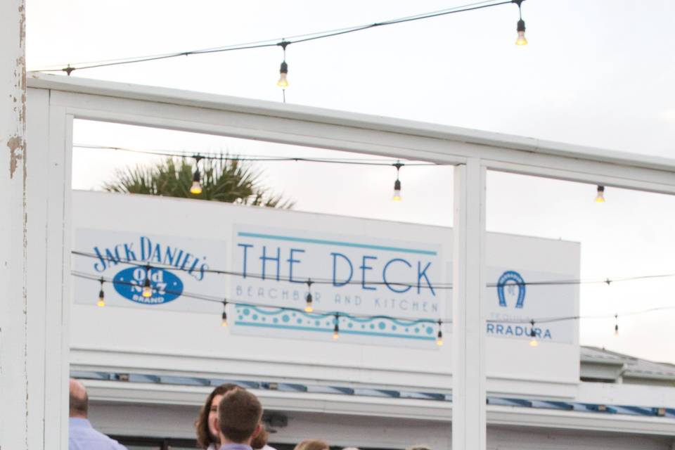 The Deck Beachbar and Kitchen