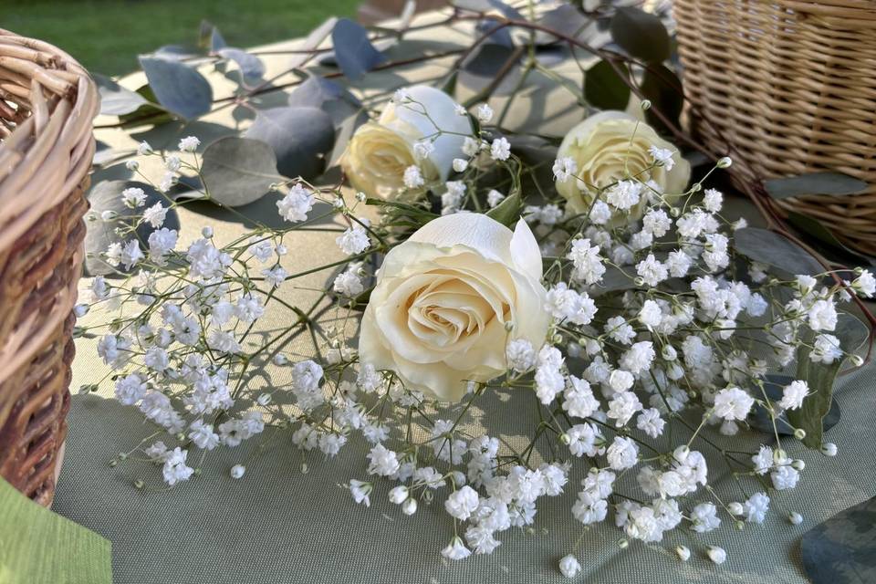 Welcome table flowers