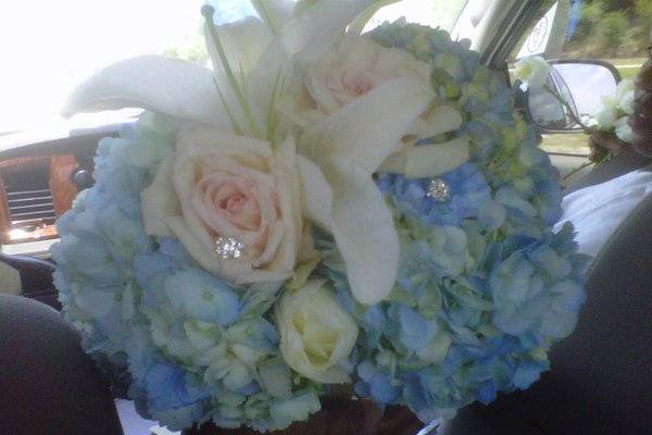 FRESH  (BRIDES ) FLOWERSHEATHERCOHEN'S EVENTS904-251-4916   MICHELLE