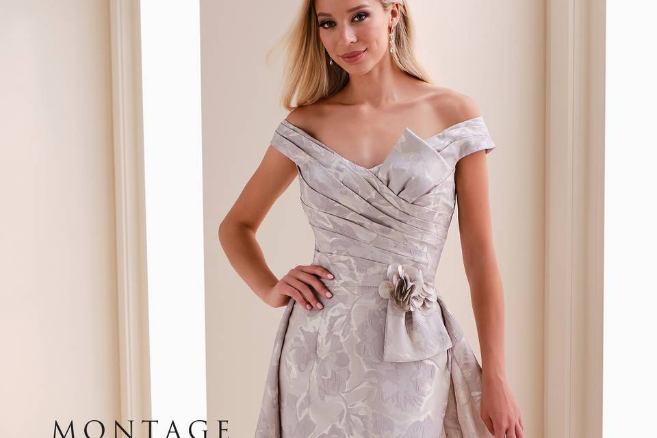 And an overskirt!