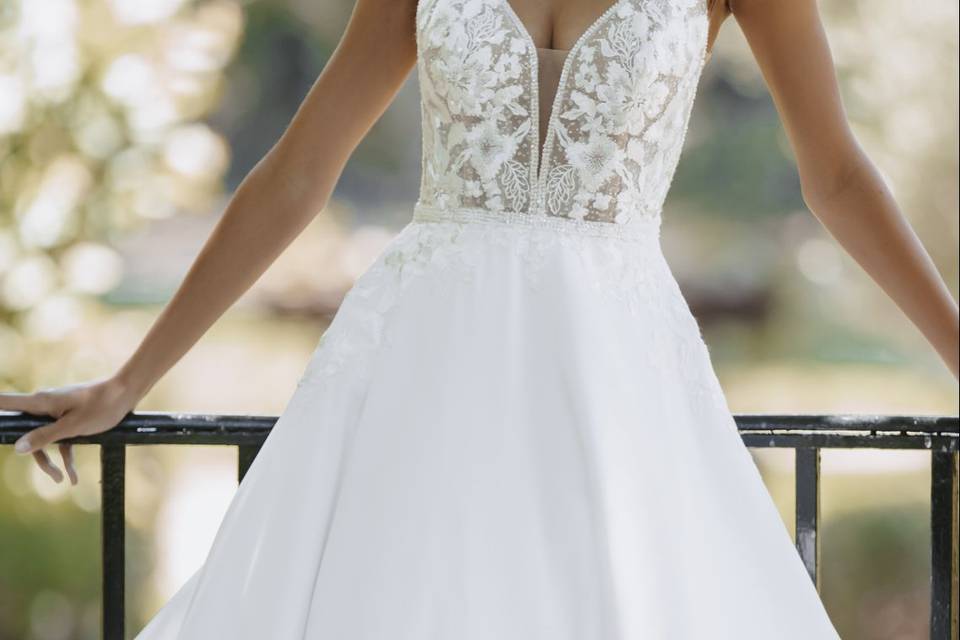 Classy lovely Allure gown