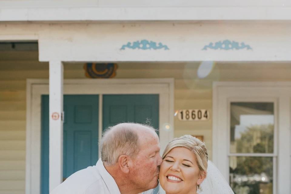 Awe, first look with dad