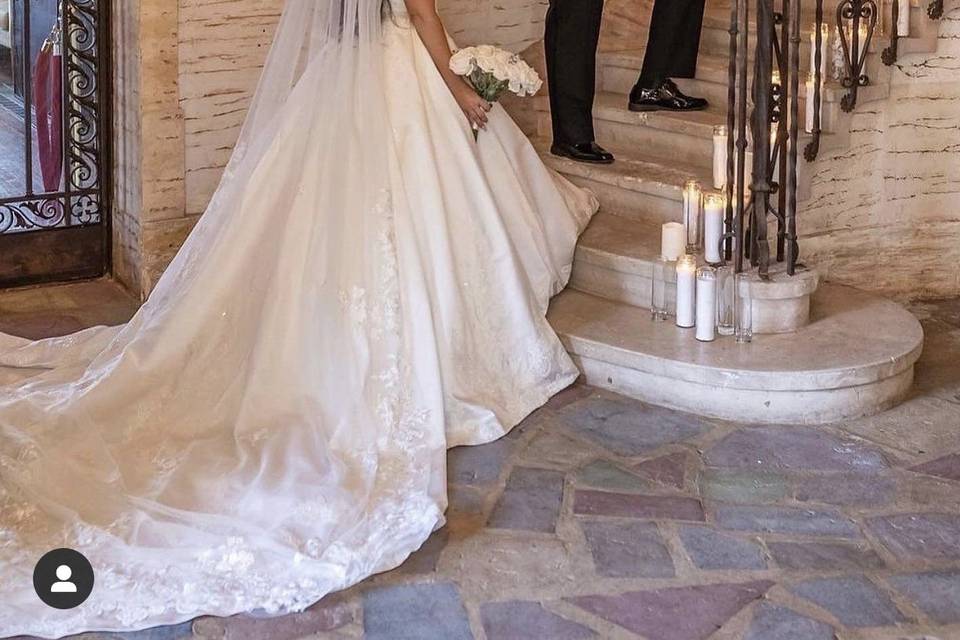 Amazing Casablanca bride