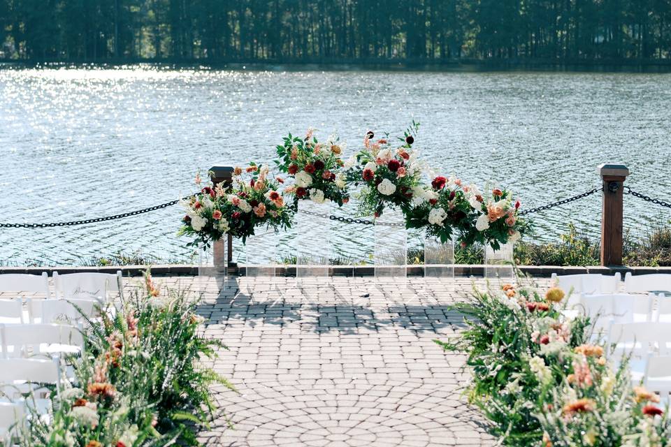 Lakeside Terrace