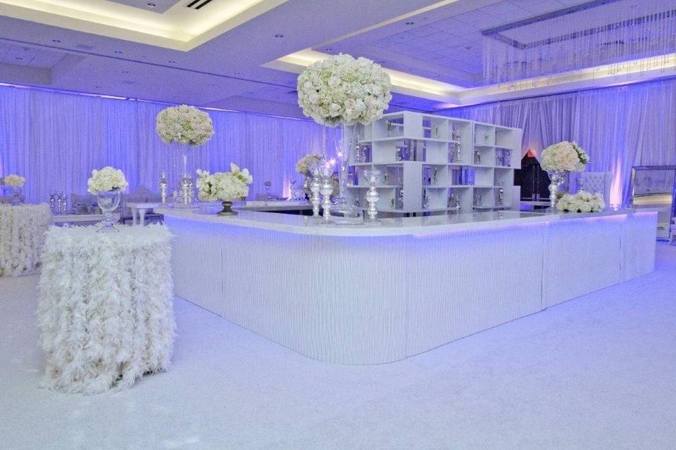 Our Wave Bar is a perfect bar to rent for your wedding celebration!! | Just Bars