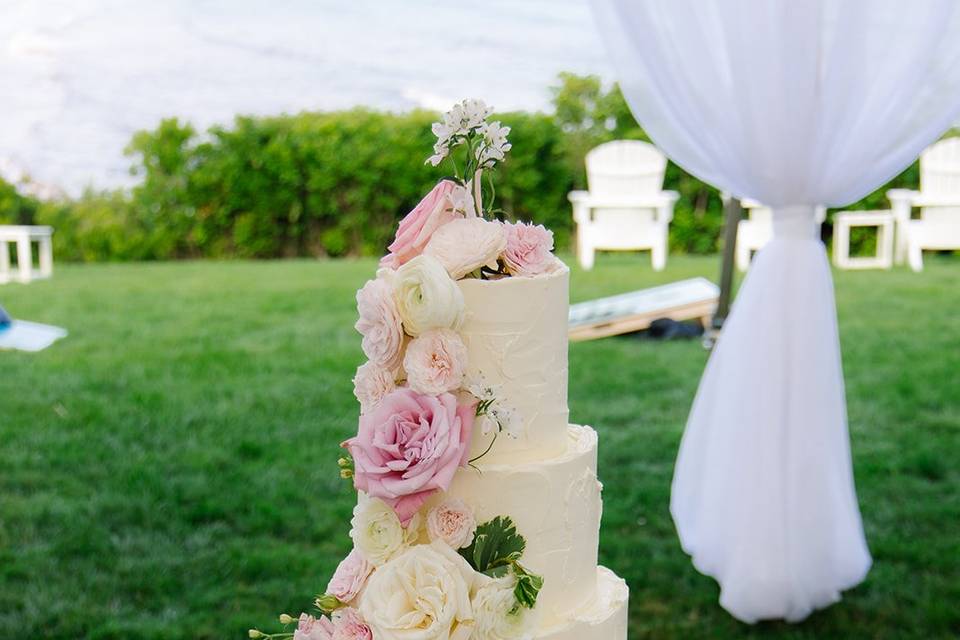 Textured cake