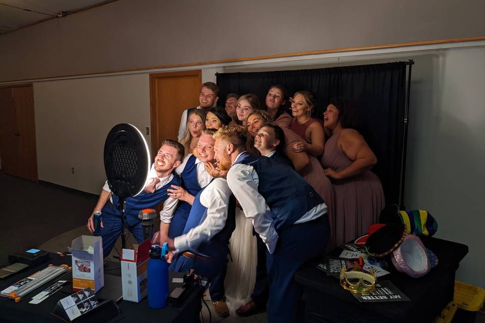 Entire Wedding Party Pic!