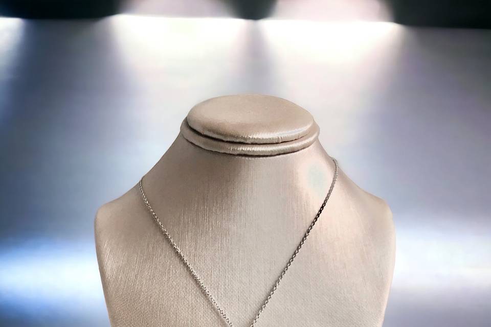 Timeless Pendant Necklace