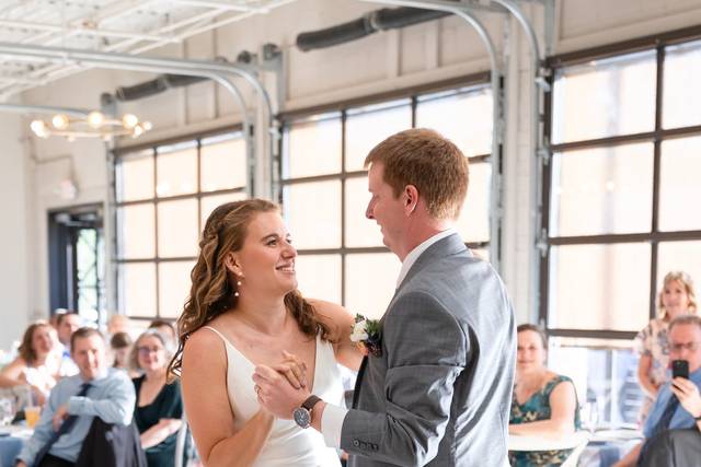 Couple's first dance