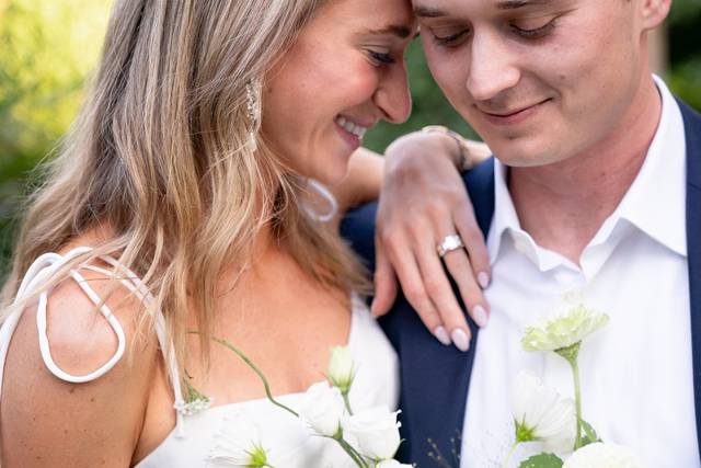Smiles from the bride & groom