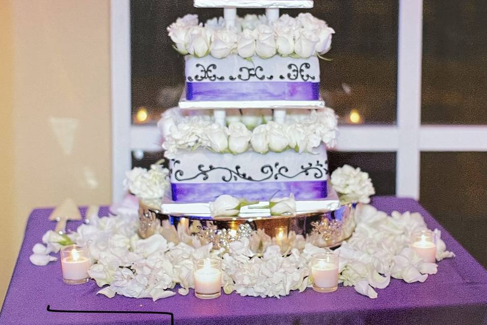 Large white cake decor