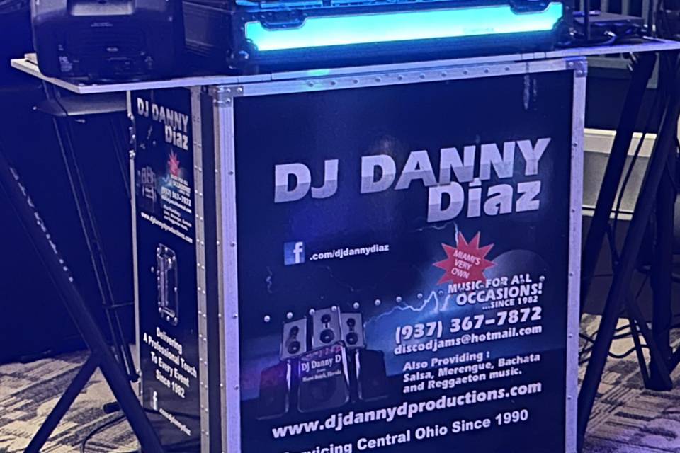 DJ stand