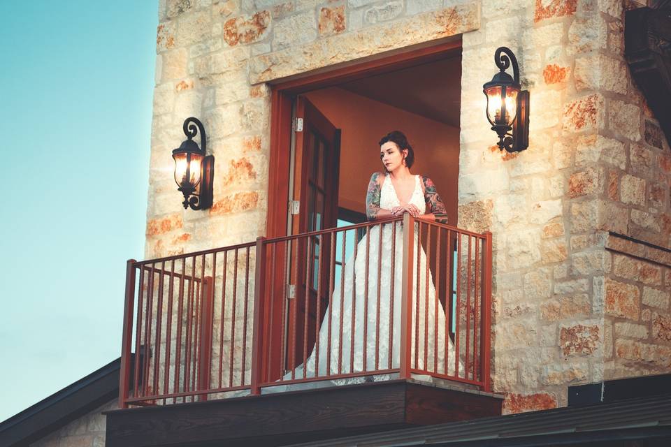 Balcony bride