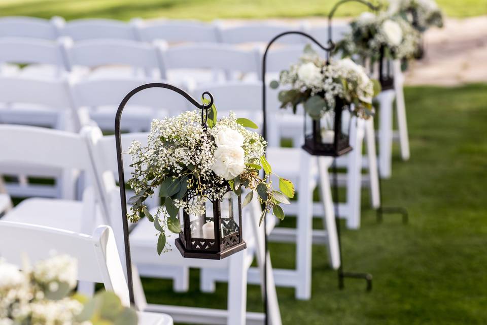 Aisle lanterns